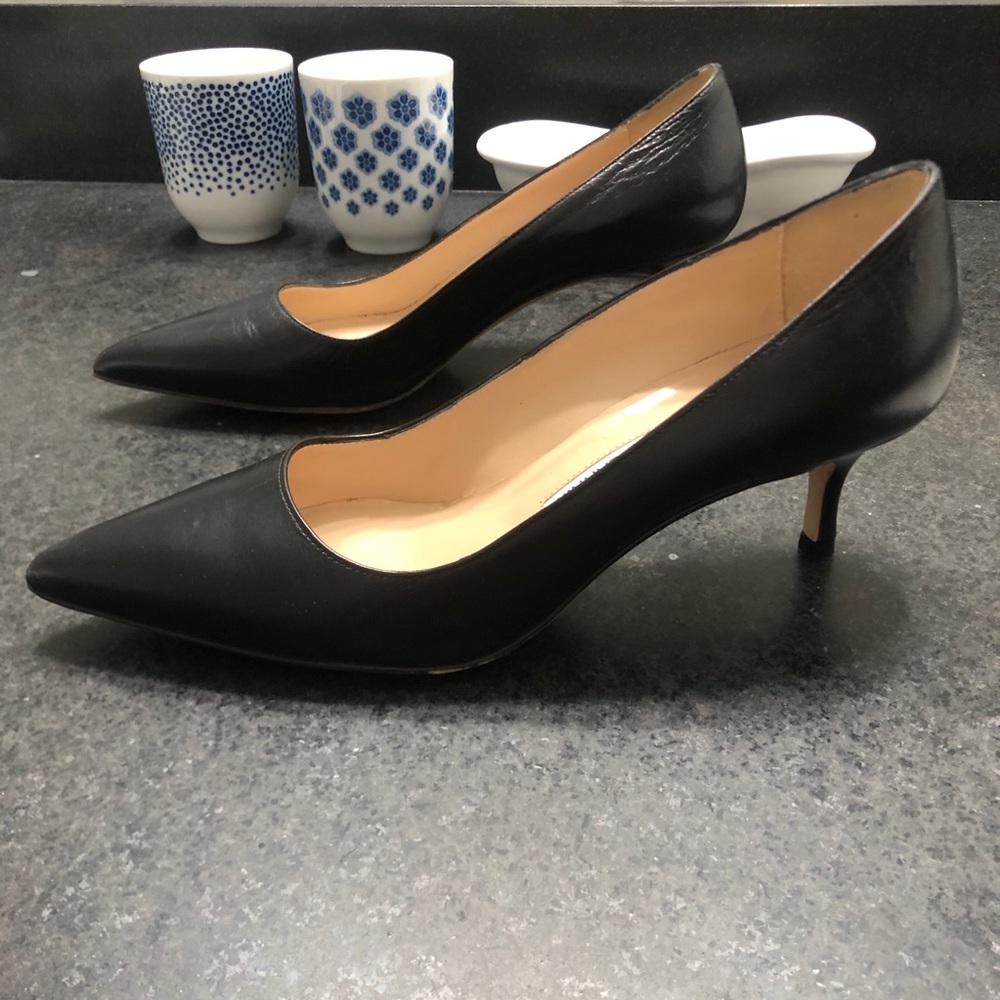 Manolo Blahnik black pumps size 36